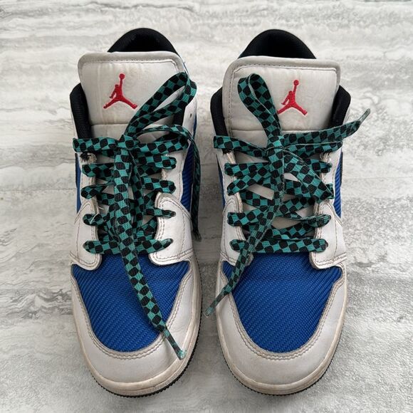 NIKE AIR JORDAN 1 Low SE White Hyper Royal Boys Sneakers - Picture 3 of 15